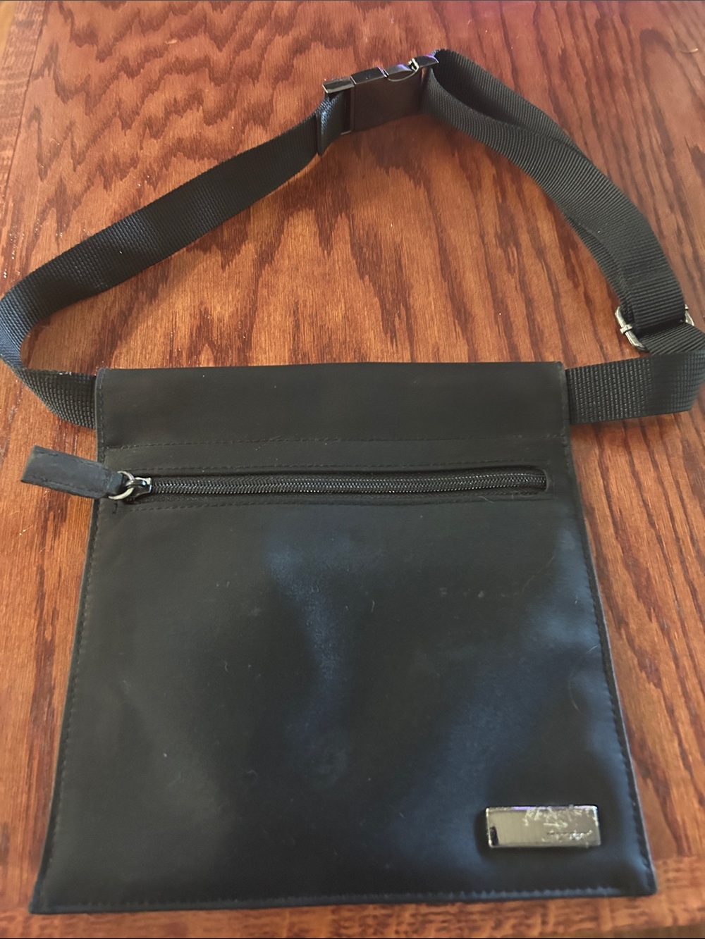 Mondani Black Leather Waist Pouch with Front Zip Pocket